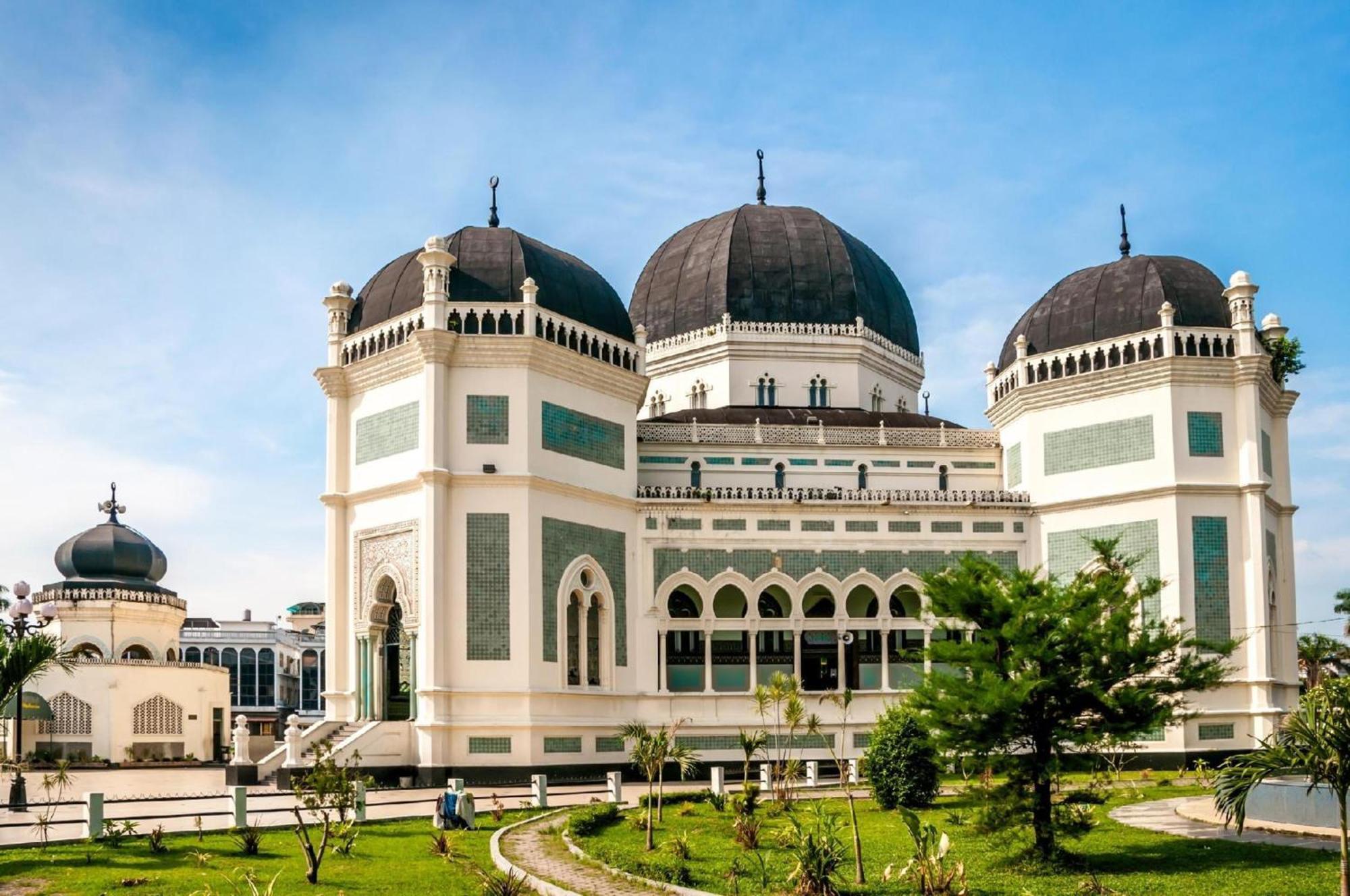 Super Oyo 456 Aljadid Guest House Medan Exterior photo